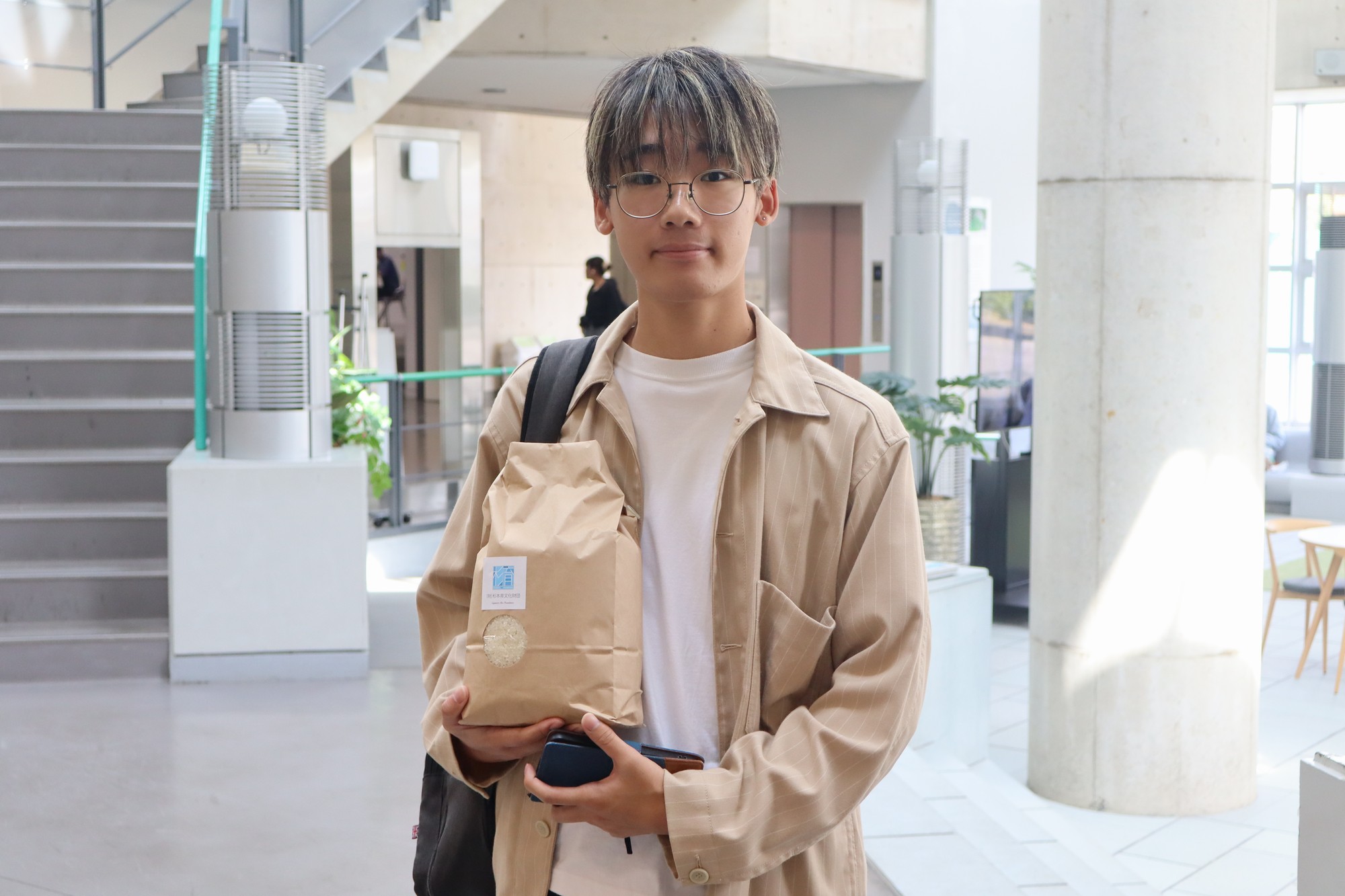 学生(2)